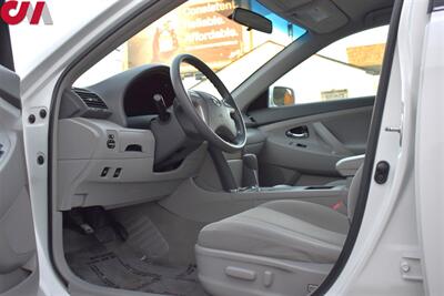 2009 Toyota Camry Hybrid  4dr Sedan! Reliable Daily Driver! 33 City Mpg! 34 Hwy Mpg! ECO Heat/Cool! Stability Control System! Cruise Control! CD/Aux-In! - Photo 10 - Portland, OR 97266