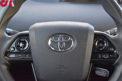 2021 Toyota Prius LE  4dr Hatchback! Excellent MPG! Adaptive Cruise Control! Lane Departure Alert! Lane Tracing Assist! Pre-Collision System w/ Pedestrian Detection! Automatic High Beams! Backup Camera! - Photo 15 - Portland, OR 97266