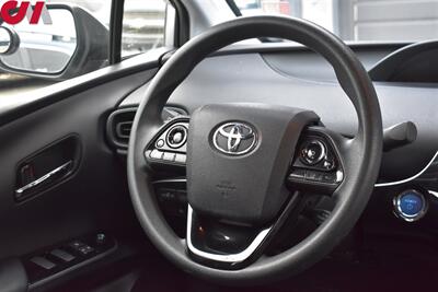 2022 Toyota Prius LE  4dr Hatchback Toyota Safety Sense! Lane Assist! Collision Prevention! Backup Camera! Eco, EV, & Power Modes! - Photo 13 - Portland, OR 97266
