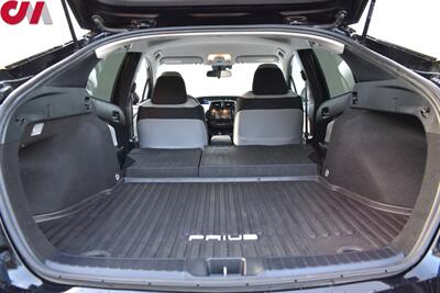 2018 Toyota Prius Three  4dr Hatchback! 54 City MPG! 50 Hwy MPG! Back Up Cam! Lane Assist & Collision Mitigation! Dynamic Radar Cruise Control! Eco & Pwr Modes! Navigation! Bluetooth! All Weather Floor Mats! - Photo 26 - Portland, OR 97266