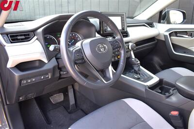2019 Toyota RAV4 Hybrid XLE  AWD 4dr SUV**BY APPOINTMENT ONLY**Back-Up Camera! Adaptive Cruise Control! Bluetooth! EV/Eco/Sport/Normal/Trail Modes! Heated Seats! Sunroof! Power Liftgate! - Photo 3 - Portland, OR 97266