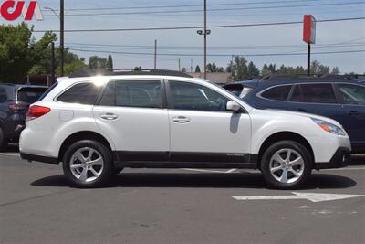 2013 Subaru Outback 3.6R Limited  AWD 4dr Wagon! EyeSight Assist Tech! Back Up Camera! Navigation! Traction Control! Bluetooth! Heated Leather Seats! Sunroof! - Photo 5 - Portland, OR 97266