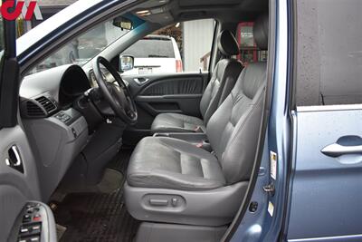 2006 Honda Odyssey EX-L  4dr 7 Passenger Mini-Van Powered Sliding Doors! Heated Leather Seats! Full Leather Seats! Sunroof! Bluetooth! Rubber Floor Mats! Multiple Keys Included! - Photo 10 - Portland, OR 97266