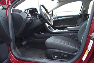 2017 Ford Fusion SE  4dr Sedan! Back Up Camera! Bluetooth/USB! Push Start! Brake Assist & Hill Hold Control! Cruise Control! - Photo 10 - Portland, OR 97266