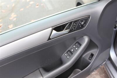 2017 Volkswagen Jetta 1.4T S   - Photo 11 - Salem, OR 97317