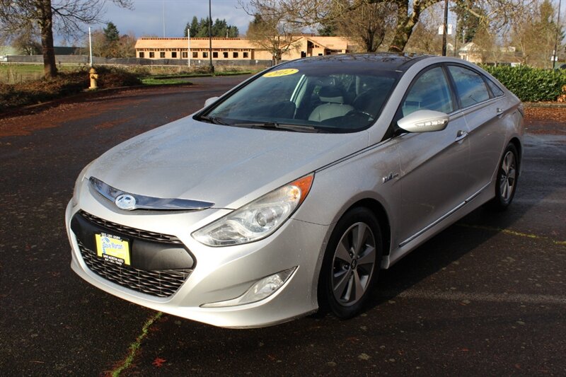 2012 Hyundai Sonata Hybrid  
