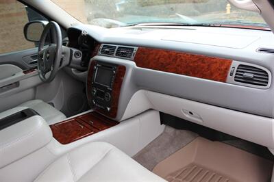 2012 Chevrolet Suburban LTZ   - Photo 19 - Salem, OR 97317