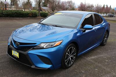 2018 Toyota Camry L   - Photo 2 - Salem, OR 97317