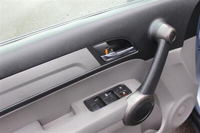 2010 Honda CR-V LX - Photo 12 - Salem, OR 97317