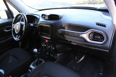 2016 Jeep Renegade Latitude   - Photo 17 - Salem, OR 97317