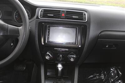 2012 Volkswagen Jetta SE PZEV   - Photo 14 - Salem, OR 97317