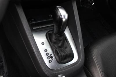 2012 Volkswagen Jetta SE PZEV   - Photo 12 - Salem, OR 97317