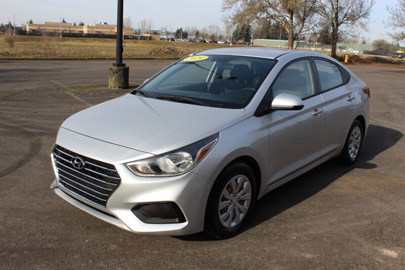 2020 Hyundai Accent SE  