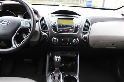 2015 Hyundai TUCSON GLS   - Photo 14 - Salem, OR 97317