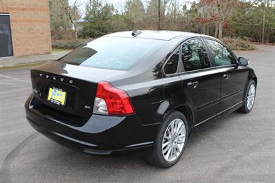 2010 Volvo S40 2.4i   - Photo 4 - Salem, OR 97317