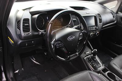 2017 Kia Forte5 EX   - Photo 9 - Salem, OR 97317