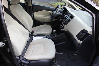 2012 Kia Rio 5-Door LX - Photo 18 - Salem, OR 97317