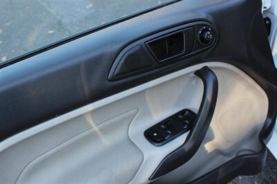 2019 Ford Fiesta SE   - Photo 11 - Salem, OR 97317