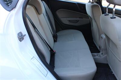 2019 Ford Fiesta SE   - Photo 15 - Salem, OR 97317