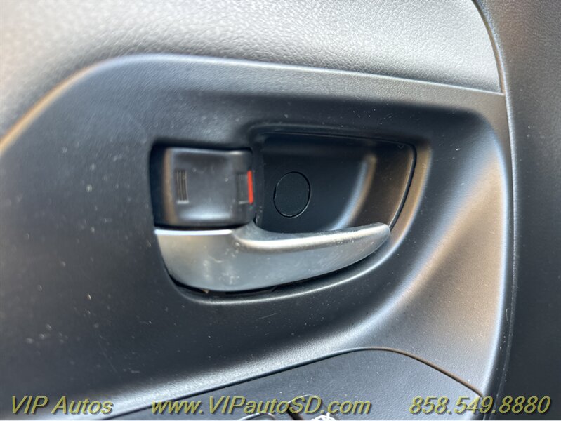 2017 Toyota Yaris 5-Door LE - Photo 29 - San Diego, CA 92126