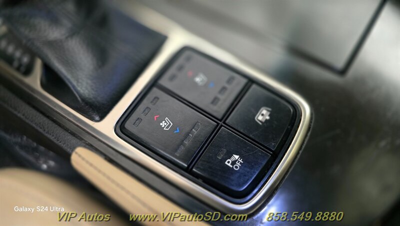 2013 Hyundai Azera - Photo 24 - San Diego, CA 92126