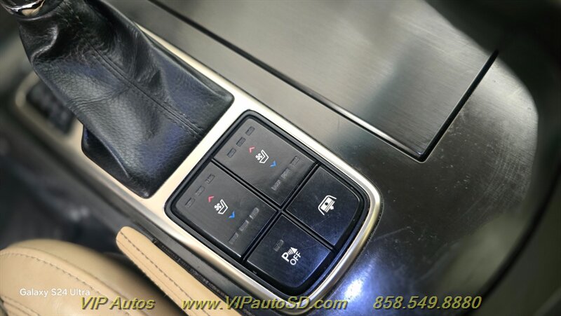 2013 Hyundai Azera - Photo 23 - San Diego, CA 92126