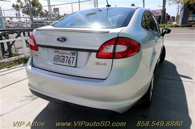 2011 Ford Fiesta SE   - Photo 32 - San Diego, CA 92104