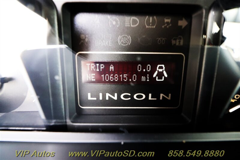2010 Lincoln Navigator photo