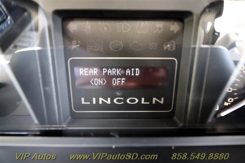 2010 Lincoln Navigator photo