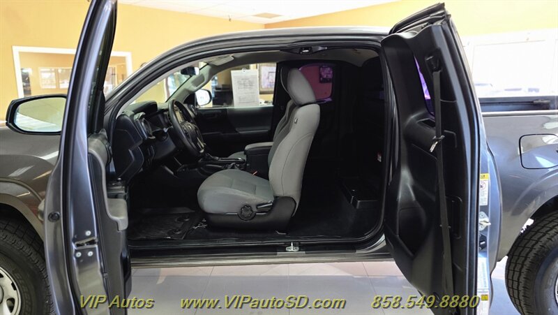 2017 Toyota Tacoma SR5 - Photo 11 - San Diego, CA 92126