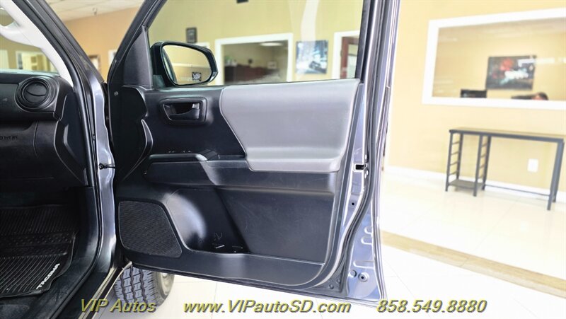 2017 Toyota Tacoma SR5 - Photo 10 - San Diego, CA 92126