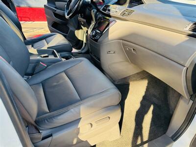 2014 Honda Odyssey EX-L w/Navi   - Photo 15 - San Diego, CA 92115