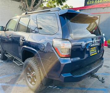 2014 Toyota 4Runner SR5 Premium 4x4 Third Row Seating - Photo 3 - San Diego, CA 92115