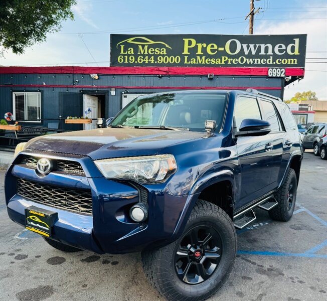 2014 Toyota 4Runner SR5 Premium  4x4 Third Row Seating - Photo 1 - San Diego, CA 92115