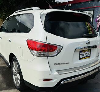 2016 Nissan Pathfinder Platinum V6 4x4  One Owner - Photo 3 - San Diego, CA 92115