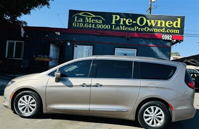 2017 Chrysler Pacifica Touring-L  84k Miles - Photo 2 - San Diego, CA 92115