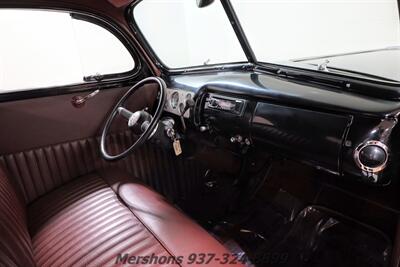 1940 Ford Deluxe   - Photo 10 - Springfield, OH 45503