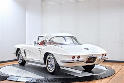 1962 Chevrolet Corvette   - Photo 5 - Springfield, OH 45503
