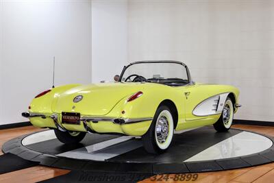 1960 Chevrolet Corvette   - Photo 15 - Springfield, OH 45503