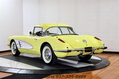 1960 Chevrolet Corvette   - Photo 5 - Springfield, OH 45503