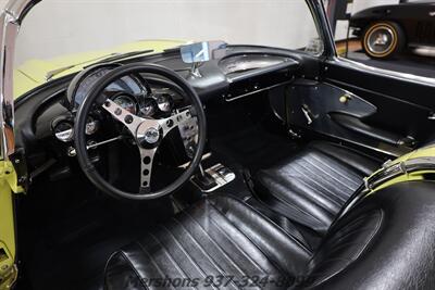 1960 Chevrolet Corvette   - Photo 20 - Springfield, OH 45503