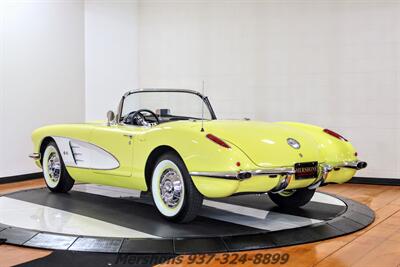 1960 Chevrolet Corvette   - Photo 10 - Springfield, OH 45503