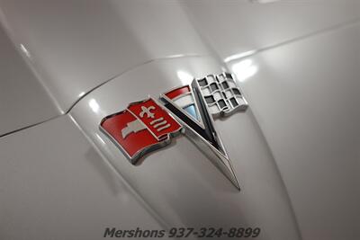 1963 Chevrolet Corvette   - Photo 12 - Springfield, OH 45503