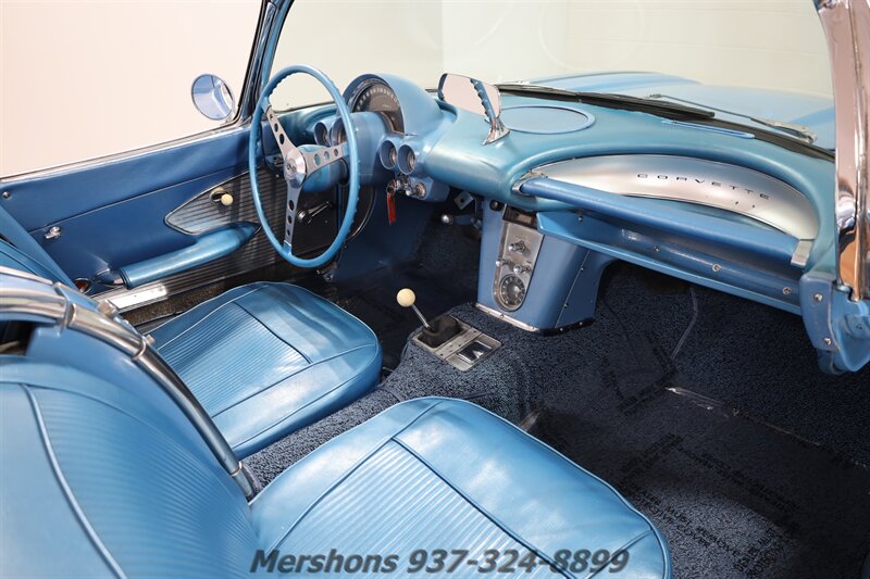 1961 Chevrolet Corvette  photo