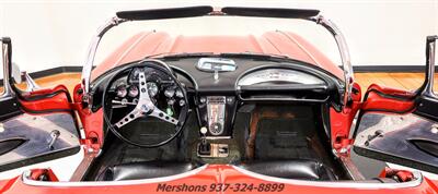 1961 Chevrolet Corvette   - Photo 2 - Springfield, OH 45503