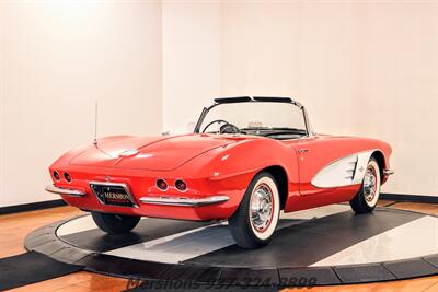 1961 Chevrolet Corvette   - Photo 9 - Springfield, OH 45503