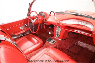 1961 Chevrolet Corvette - Photo 20 - Springfield, OH 45503