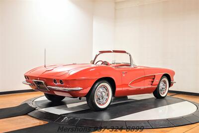 1961 Chevrolet Corvette - Photo 9 - Springfield, OH 45503