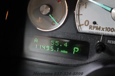 2004 Ford Thunderbird Deluxe   - Photo 24 - Springfield, OH 45503