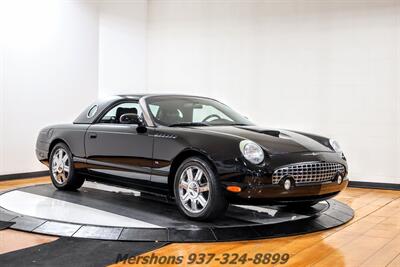 2004 Ford Thunderbird Deluxe   - Photo 11 - Springfield, OH 45503